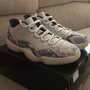 Air Jordan 11 Retro Low Le